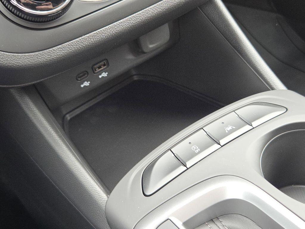 new 2026 Buick Envista car, priced at $27,056