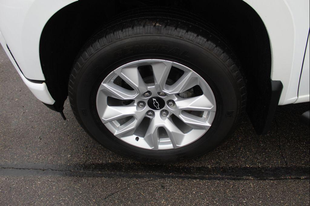 used 2021 Chevrolet Silverado 1500 car, priced at $28,585