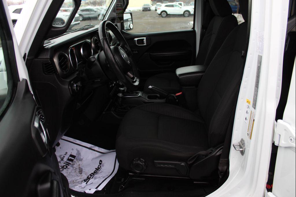 used 2019 Jeep Wrangler Unlimited car, priced at $20,877