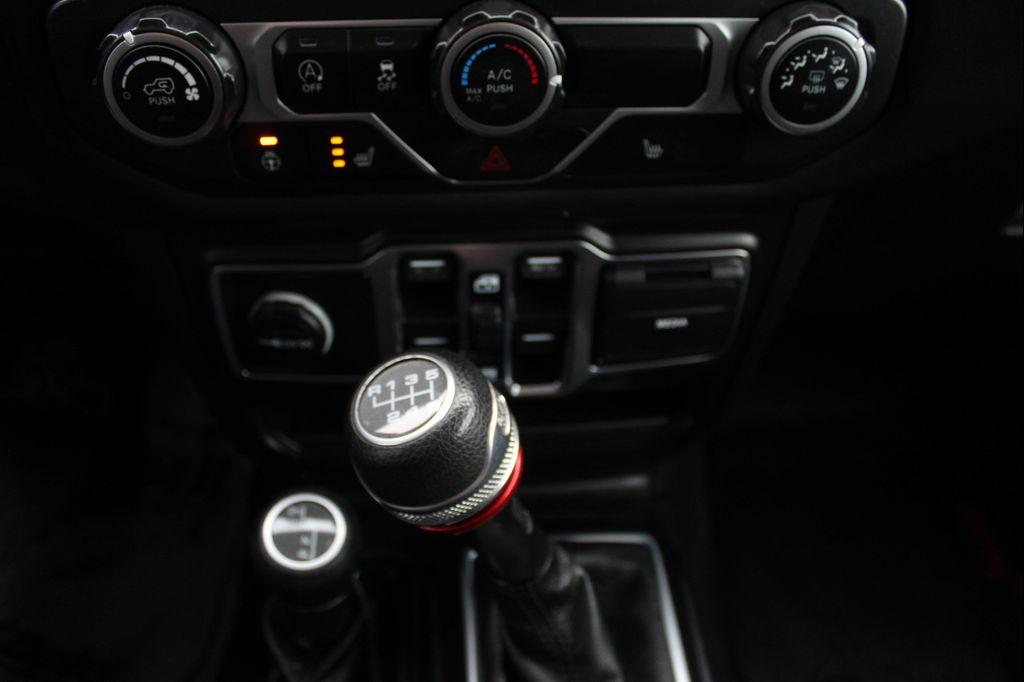 used 2019 Jeep Wrangler Unlimited car, priced at $20,877