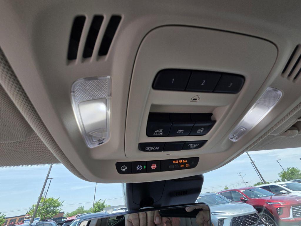 used 2023 Buick Envision car, priced at $31,320