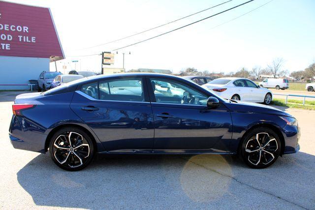 used 2024 Nissan Altima car