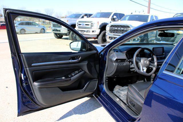 used 2024 Nissan Altima car