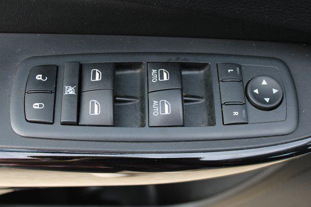 used 2020 Jeep Cherokee car, priced at $15,090