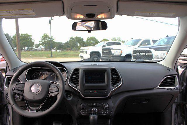 used 2020 Jeep Cherokee car, priced at $15,090