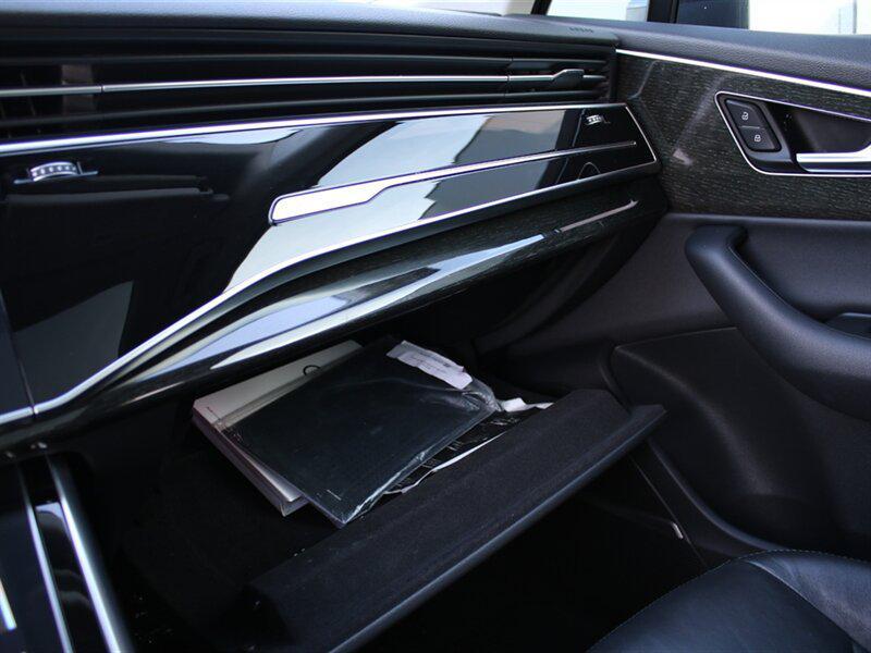 used 2021 Audi Q7 car, priced at $27,700