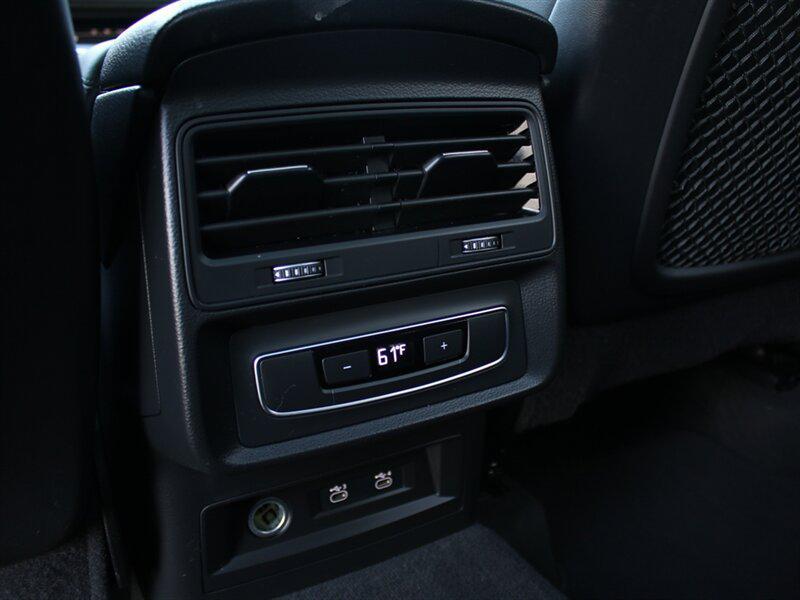 used 2021 Audi Q7 car, priced at $27,700