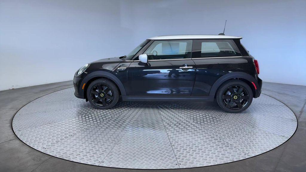 used 2024 MINI Hardtop car, priced at $26,555