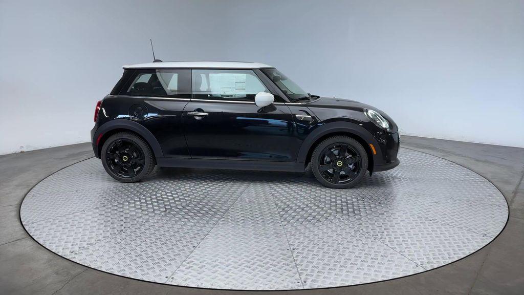 used 2024 MINI Hardtop car, priced at $26,555