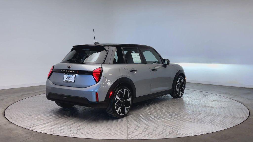 used 2025 MINI Hardtop car, priced at $31,732