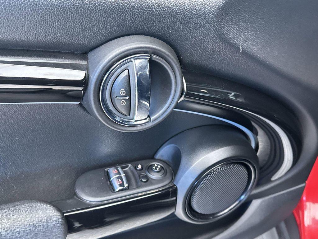 used 2024 MINI Hardtop car, priced at $24,971