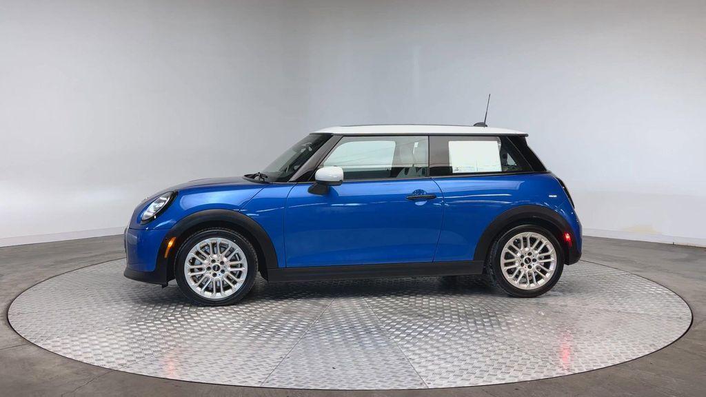 used 2025 MINI Hardtop car, priced at $29,448