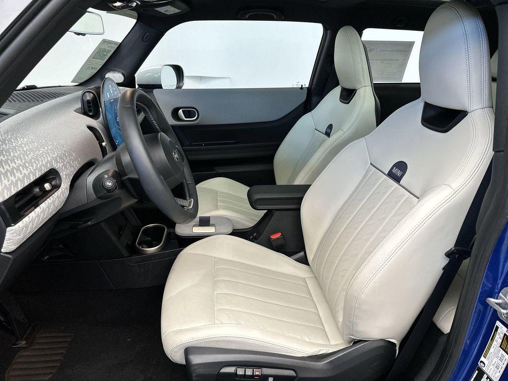 used 2025 MINI Hardtop car, priced at $29,448