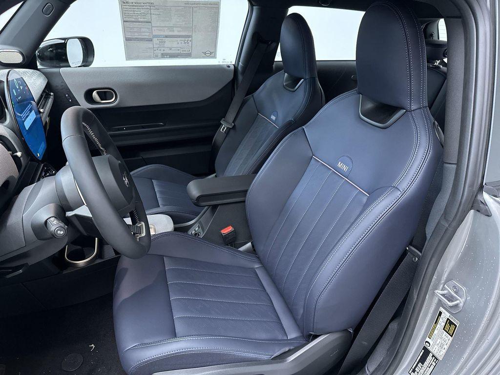 used 2025 MINI Hardtop car, priced at $28,700