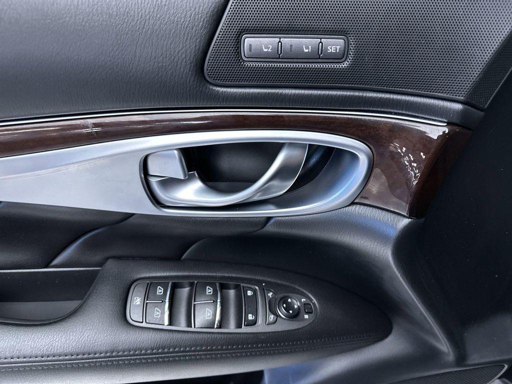 used 2016 INFINITI Q70 car, priced at $18,900