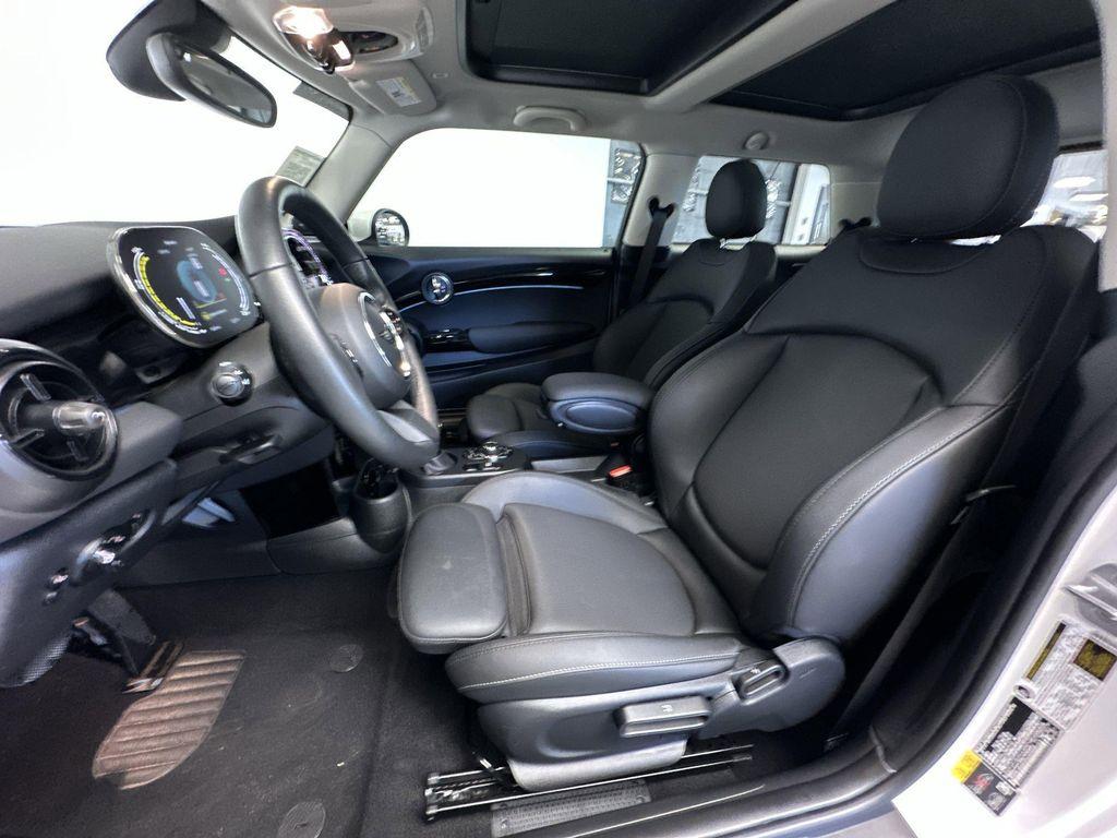 used 2024 MINI Hardtop car, priced at $22,971