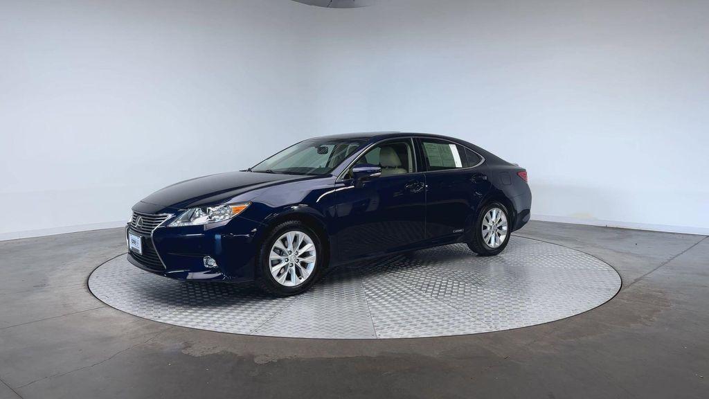 used 2014 Lexus ES 300h car, priced at $15,400