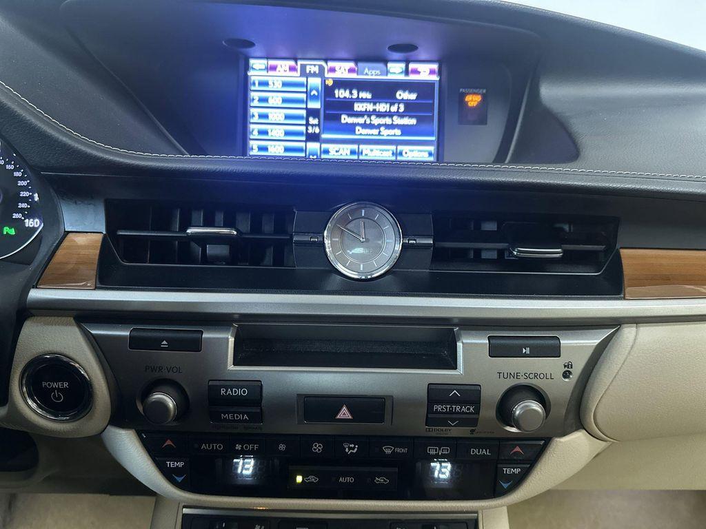 used 2014 Lexus ES 300h car, priced at $15,400