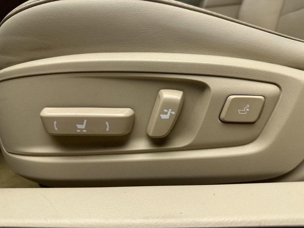 used 2014 Lexus ES 300h car, priced at $15,400