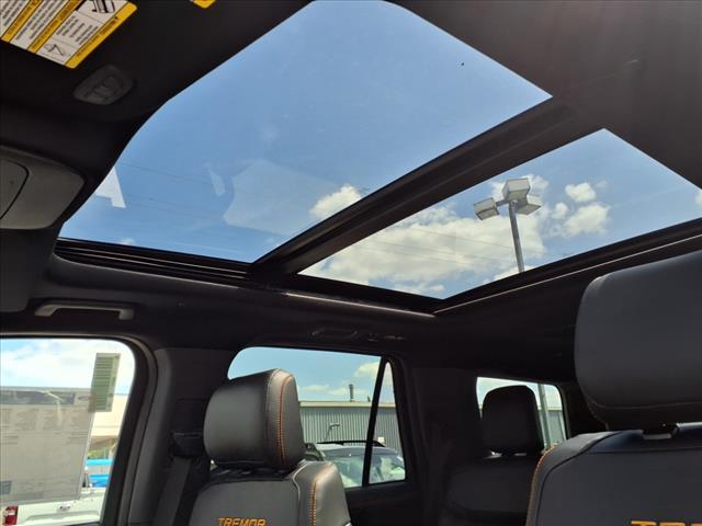 new 2025 Ford Expedition car, priced at $78,000