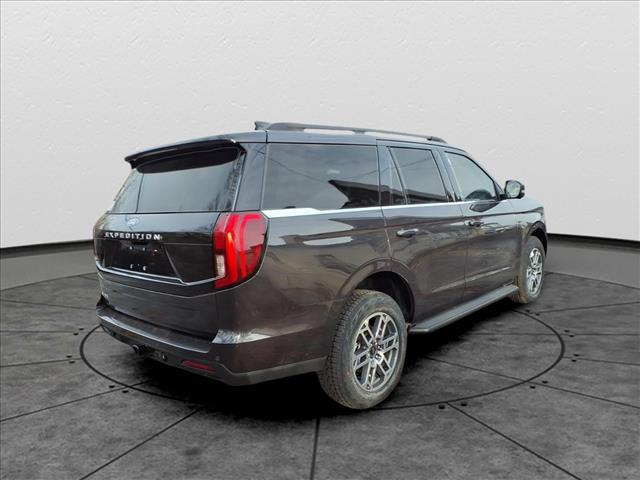 new 2025 Ford Expedition car, priced at $68,000