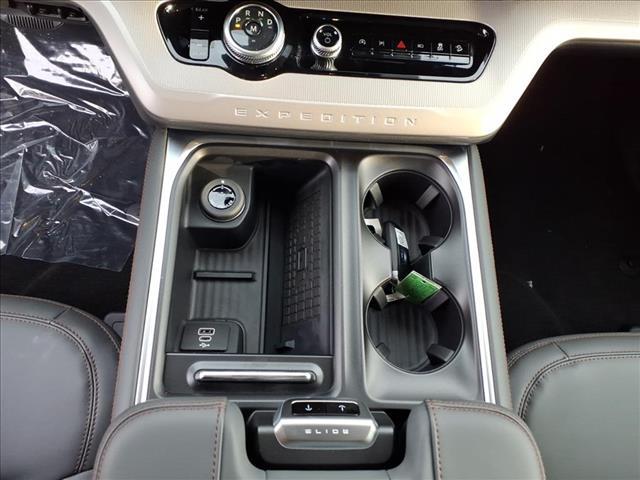 new 2025 Ford Expedition car, priced at $68,000