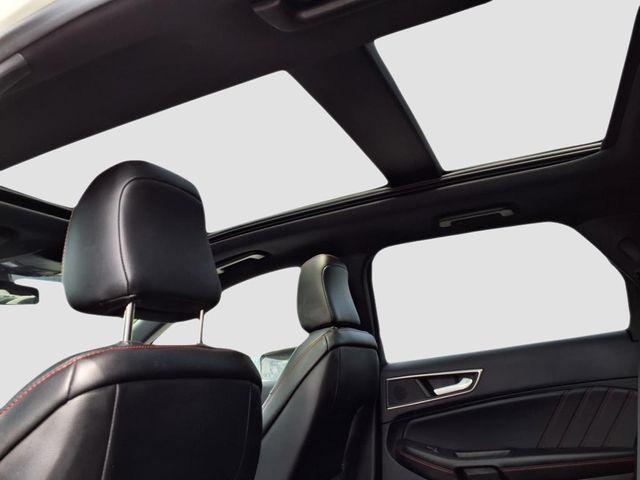 used 2022 Ford Edge car, priced at $28,600