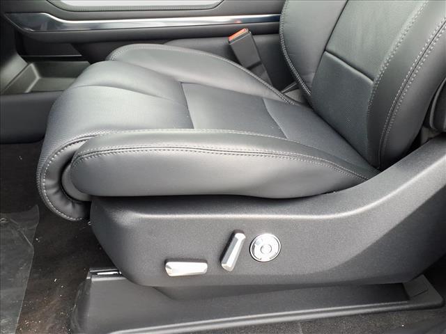 new 2026 Lincoln Navigator car, priced at $105,439