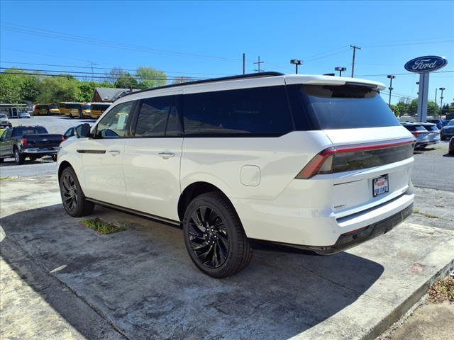 new 2025 Lincoln Navigator L car, priced at $103,300
