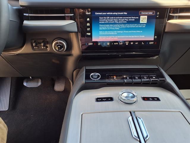 new 2025 Lincoln Navigator L car, priced at $103,300