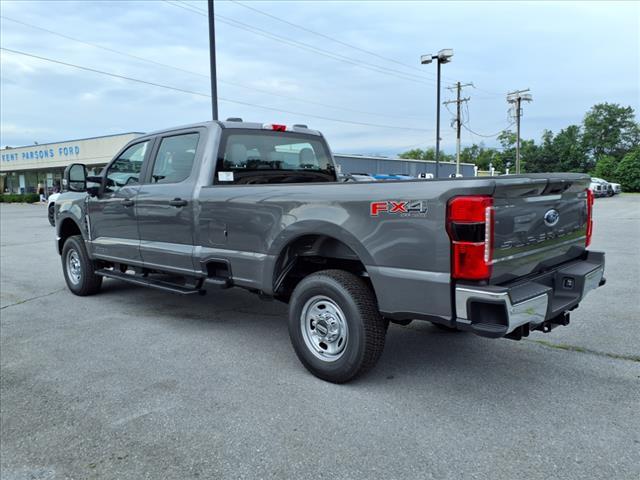new 2025 Ford F-250 car, priced at $61,722