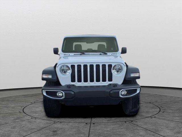used 2023 Jeep Gladiator car, priced at $29,900