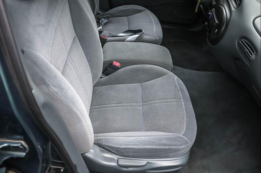 used 1997 Ford Taurus car, priced at $13,800