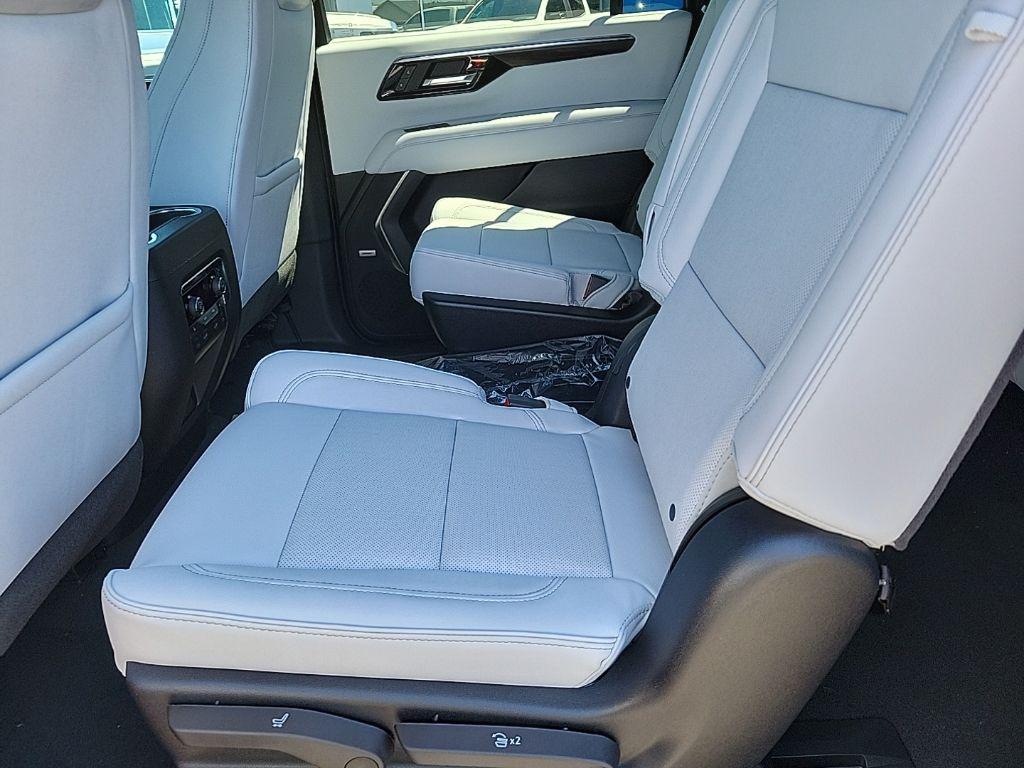 new 2026 Chevrolet Suburban car, priced at $93,995