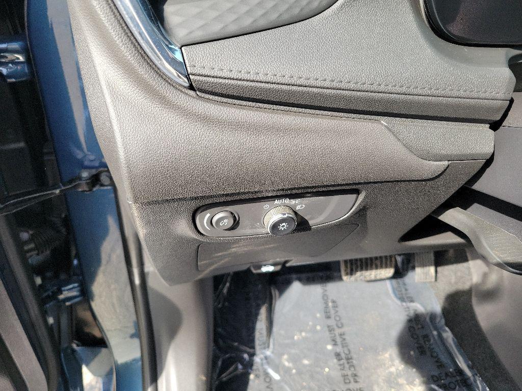 used 2025 Buick Encore GX car, priced at $33,995