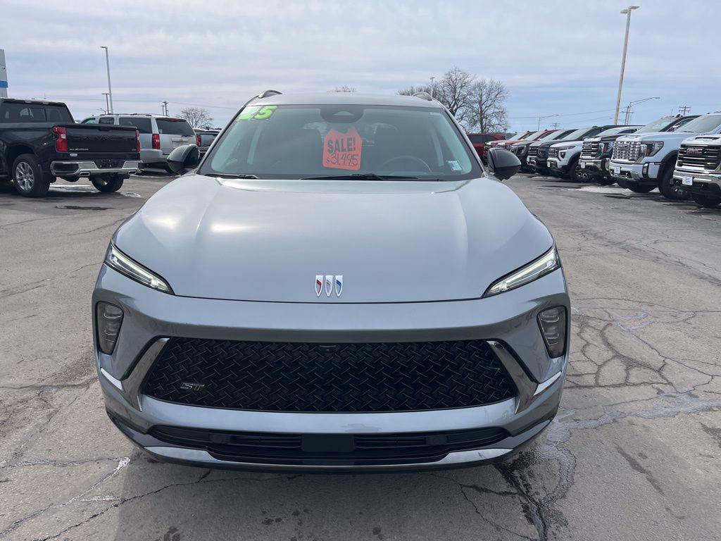 used 2025 Buick Envision car, priced at $31,495