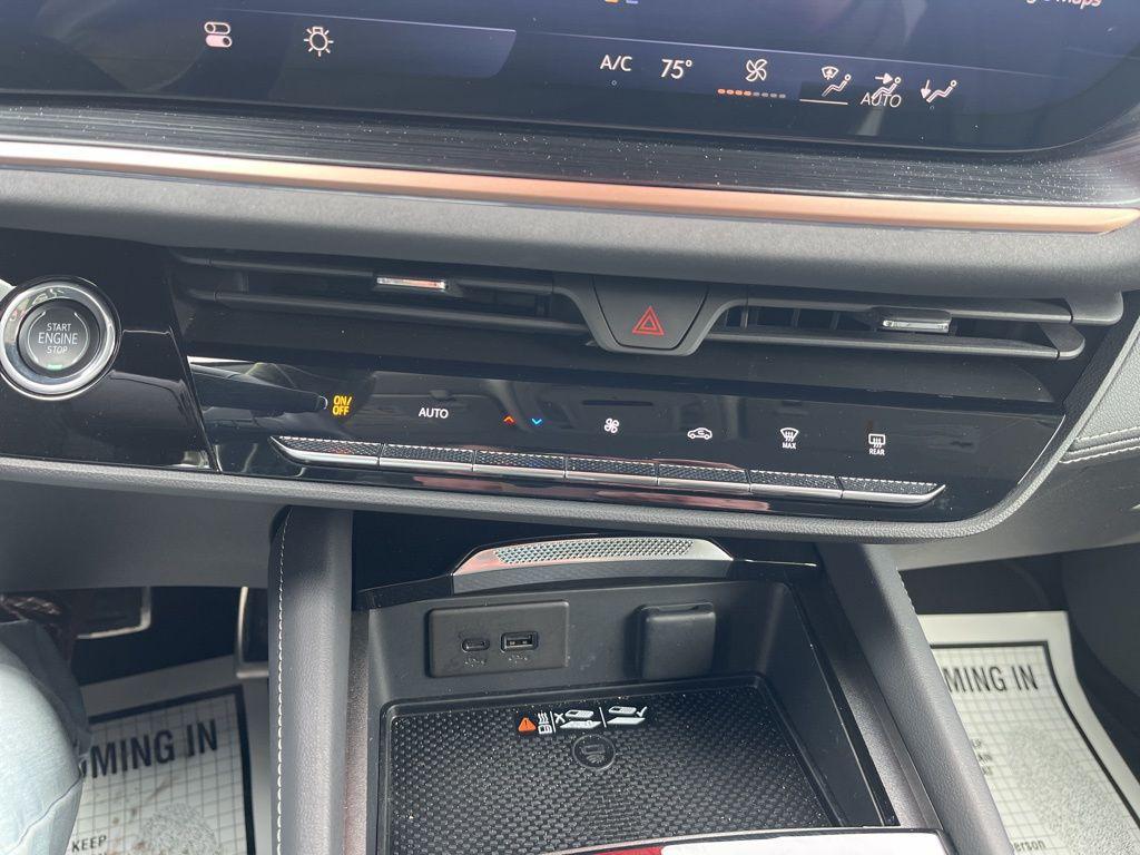 used 2025 Buick Envision car, priced at $31,495