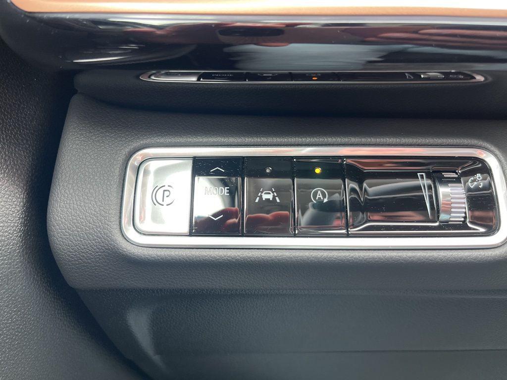 used 2025 Buick Envision car, priced at $31,495