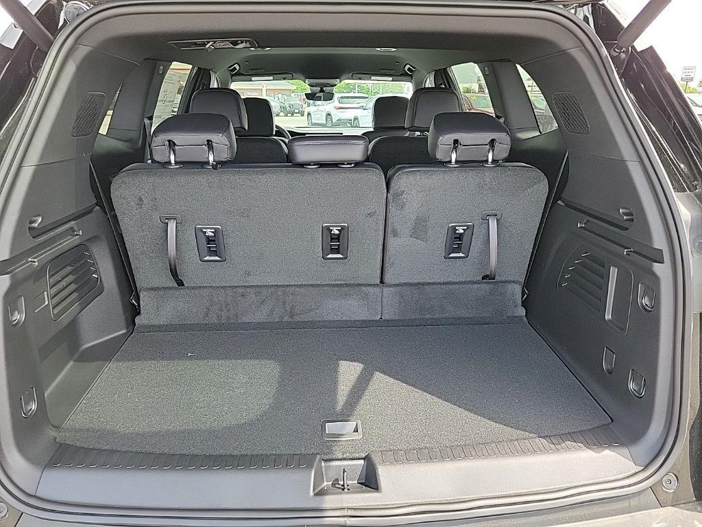 new 2026 GMC Acadia car, priced at $49,656