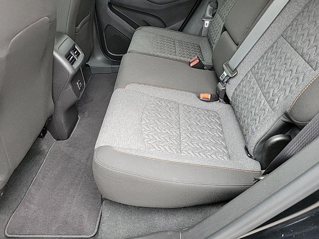 used 2024 Chevrolet Equinox car, priced at $26,594