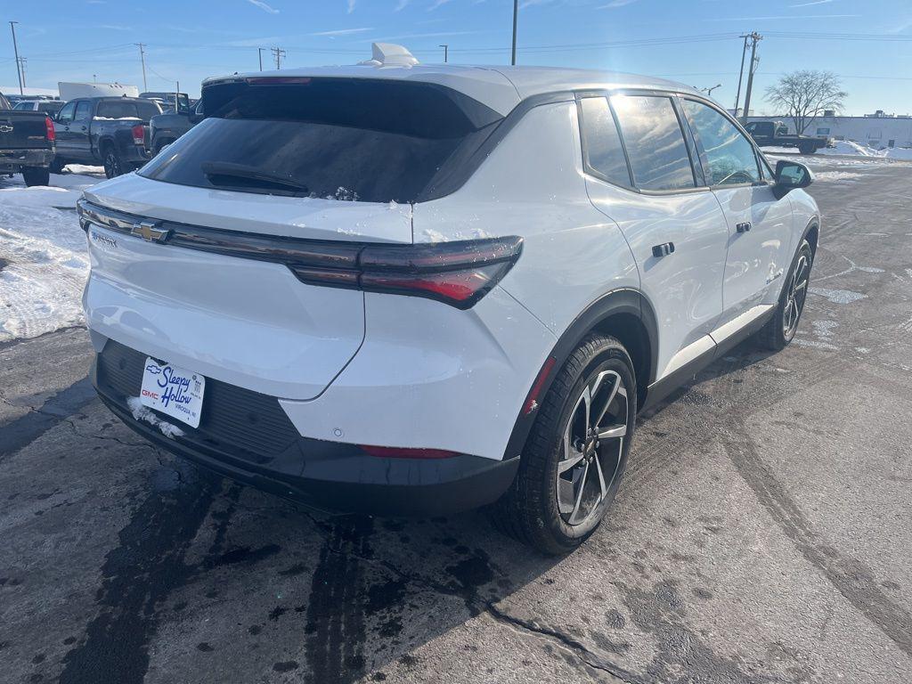 new 2026 Chevrolet Equinox EV car, priced at $27,499