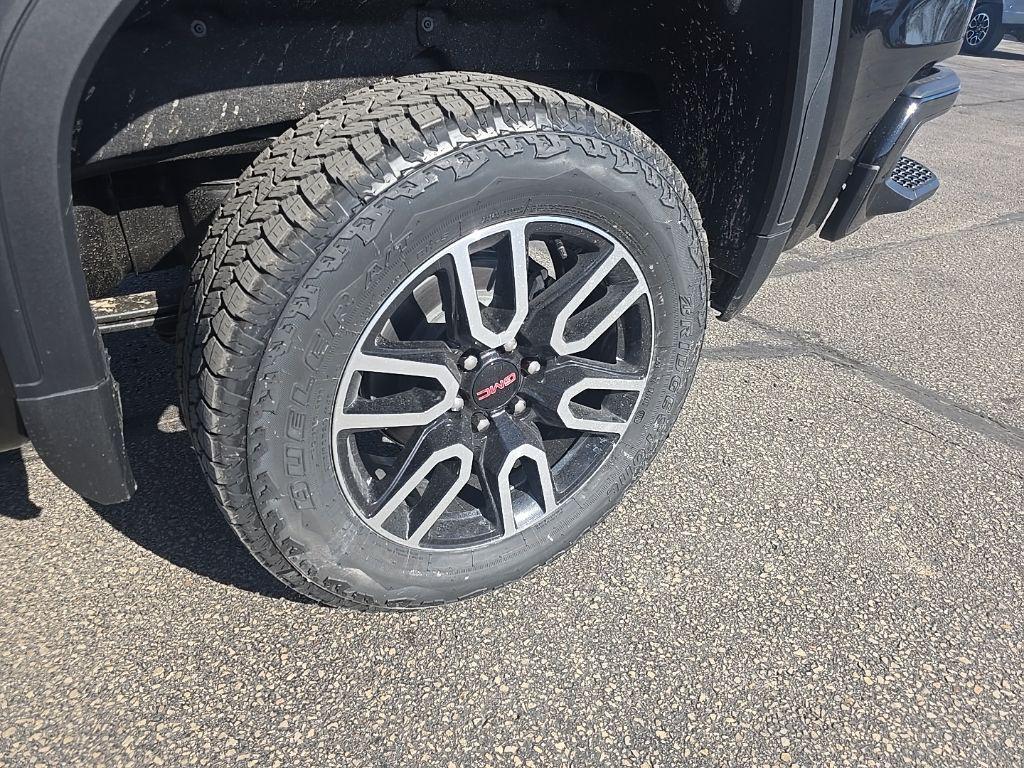 new 2026 GMC Sierra 1500 car, priced at $65,915