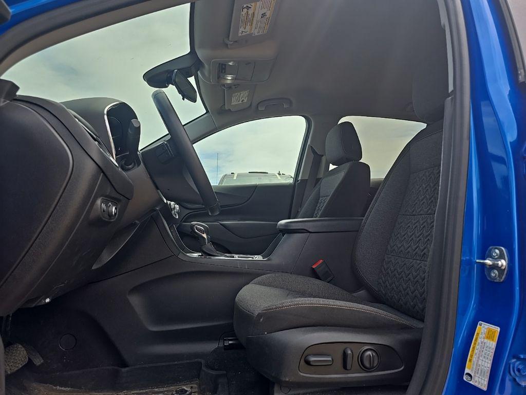 used 2024 Chevrolet Equinox car, priced at $25,494