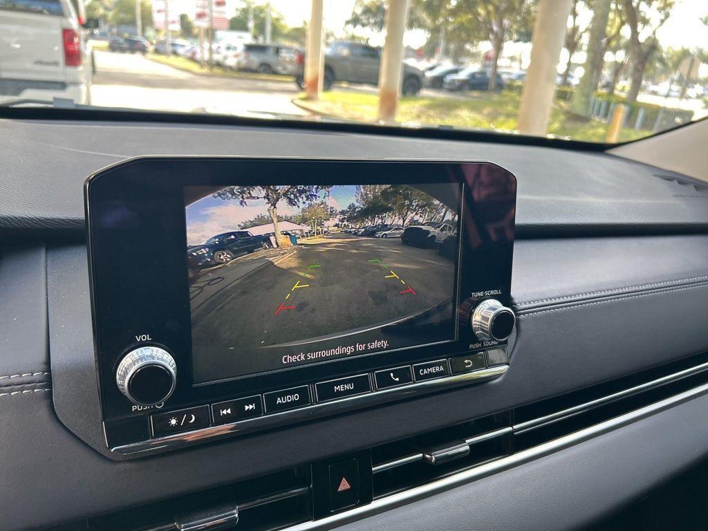 used 2024 Mitsubishi Outlander car, priced at $22,988