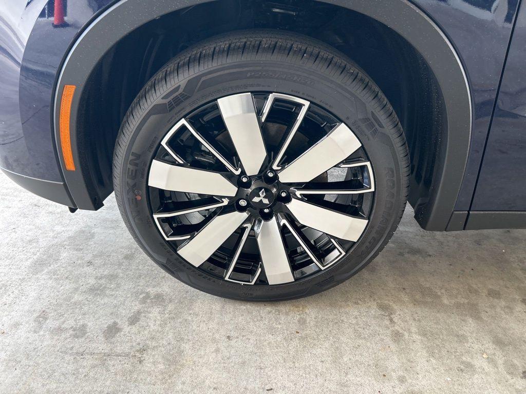 new 2026 Mitsubishi Outlander car, priced at $40,515