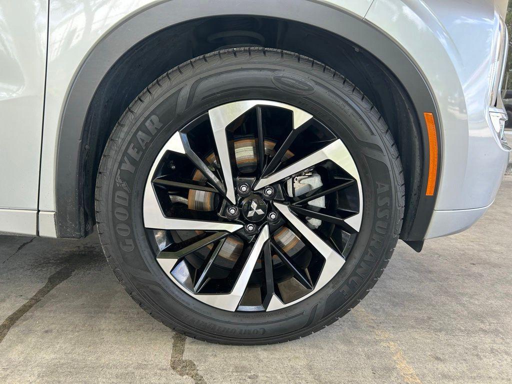 used 2024 Mitsubishi Outlander car, priced at $19,888