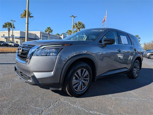used 2024 Nissan Pathfinder car, priced at $26,918