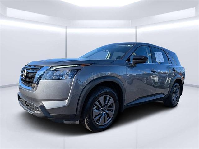 used 2024 Nissan Pathfinder car, priced at $29,337