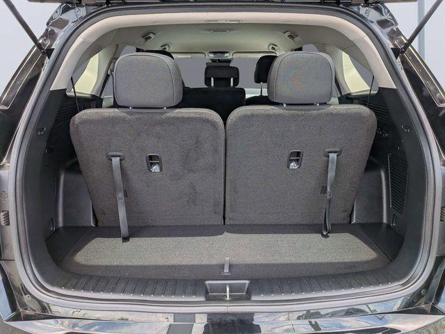 used 2025 Kia Sorento car, priced at $28,186