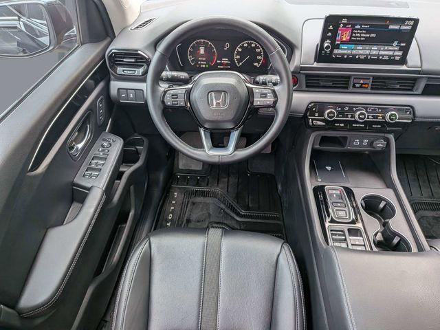 used 2025 Honda Pilot car, priced at $41,211